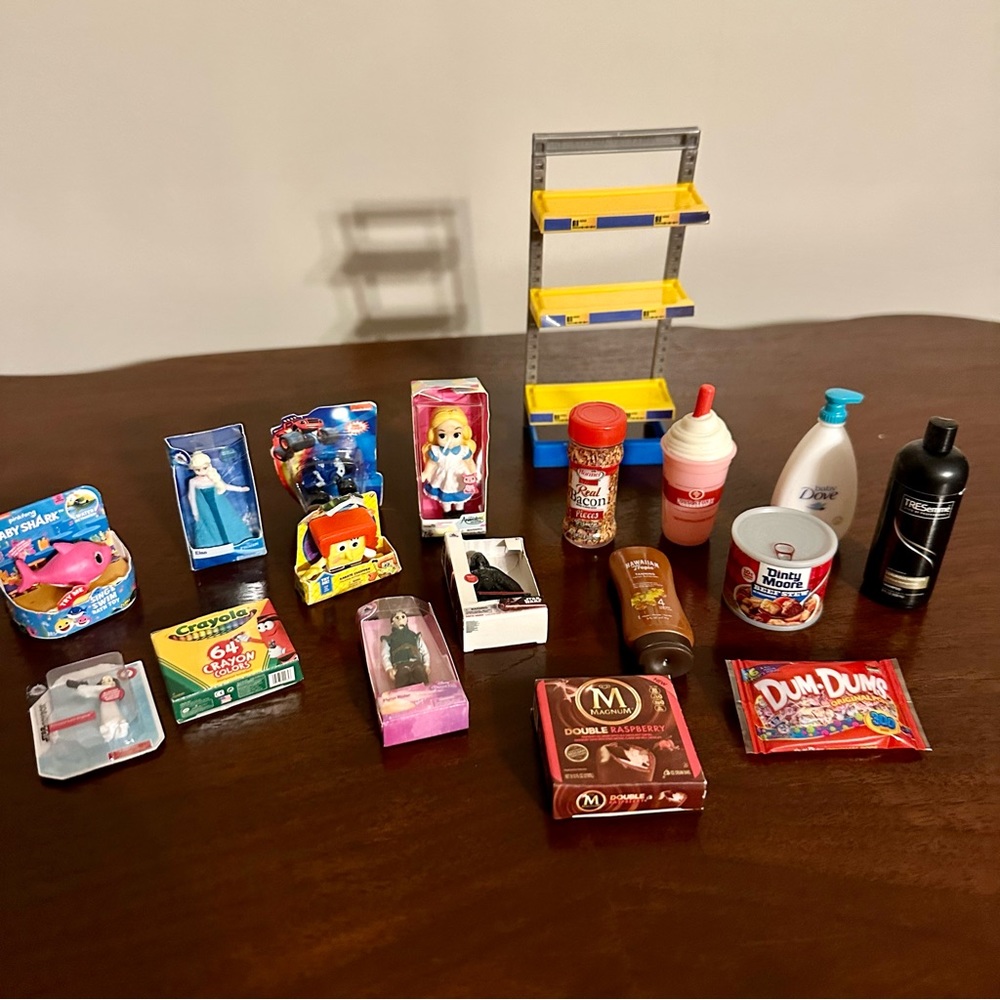 Mini Brands 18 pieces Disney Toys and Regular, includes Shelf